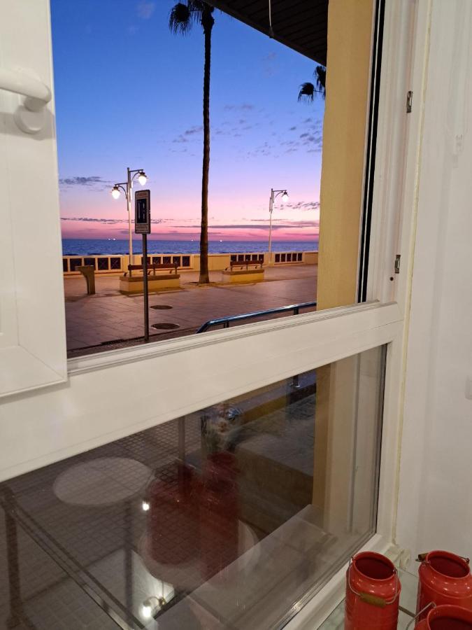 Maritimo28 Appartement Cádiz Buitenkant foto